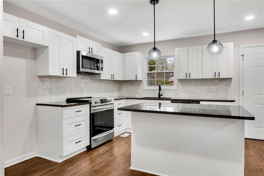 3251 Stoney Acres Drive NW