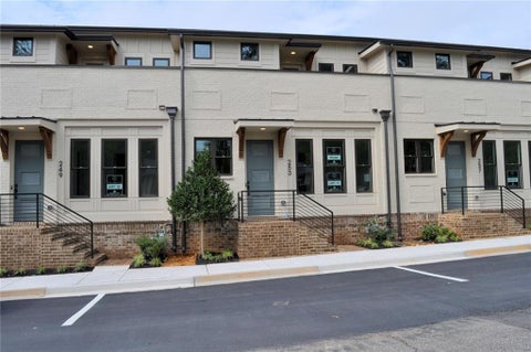 Townhouse For Sale - 253 White Street<br/> Marietta, GA 30060