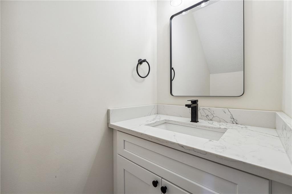 Pleasant Oaks Townhomes - Residential Lease