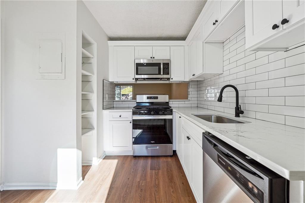 Pleasant Oaks Townhomes - Residential Lease