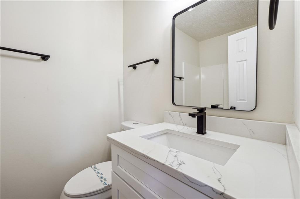 Pleasant Oaks Townhomes - Residential Lease