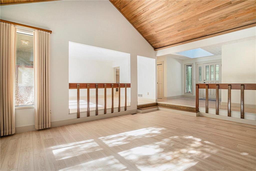 110 Cove Lane