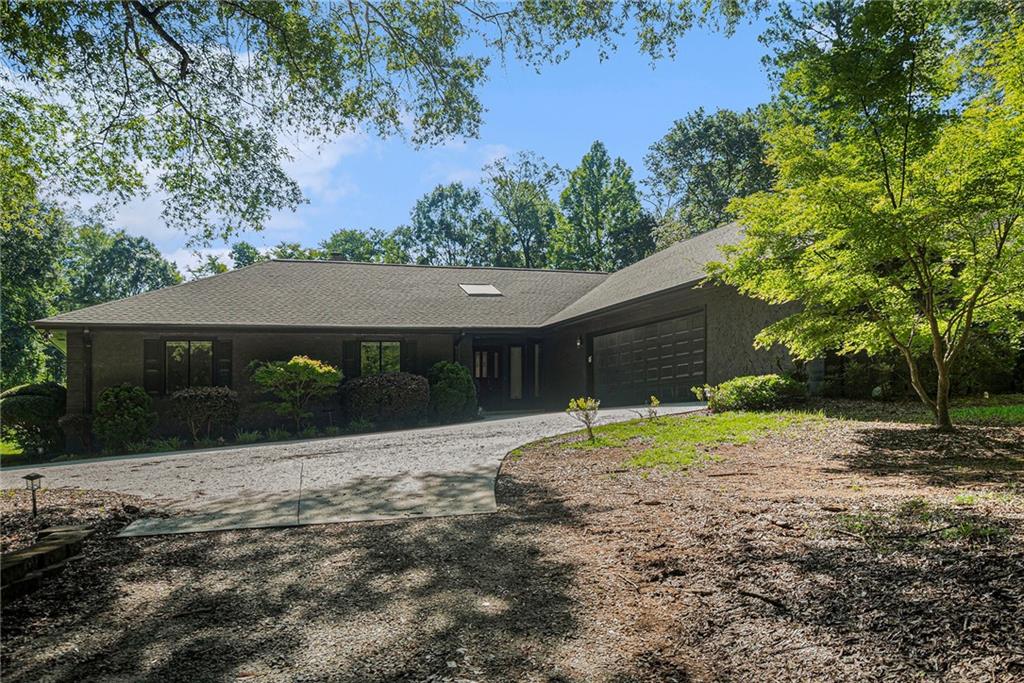 110 Cove Lane