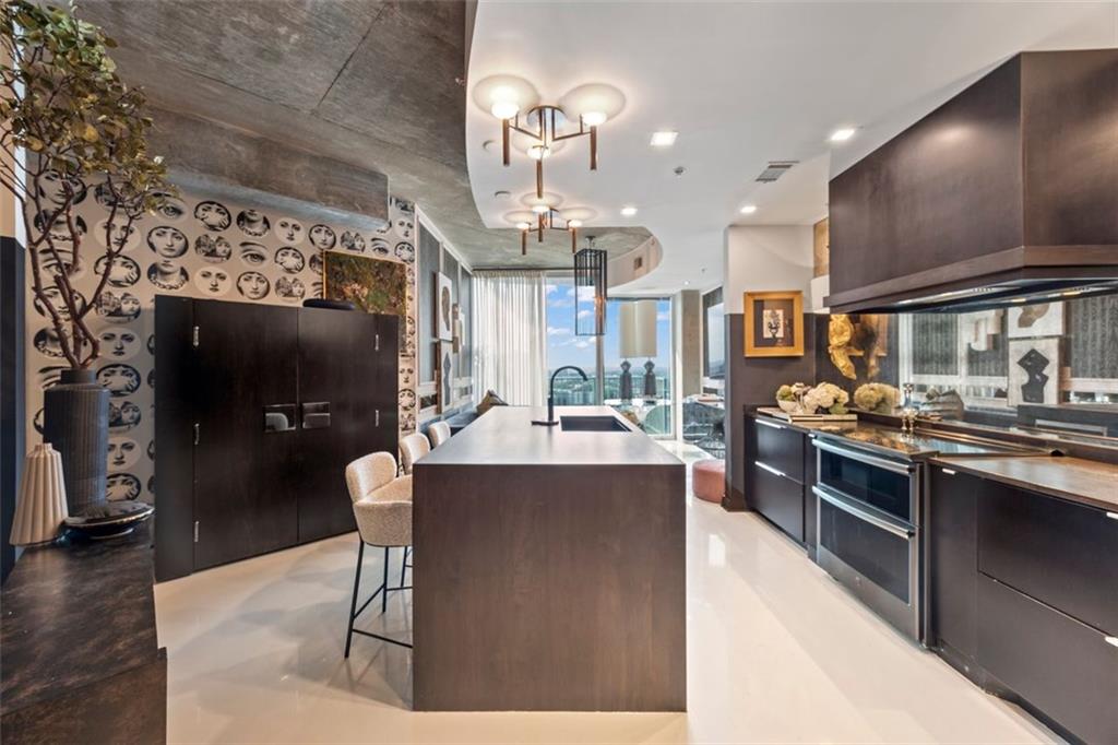 400 W PEACHTREE Street NW 2603