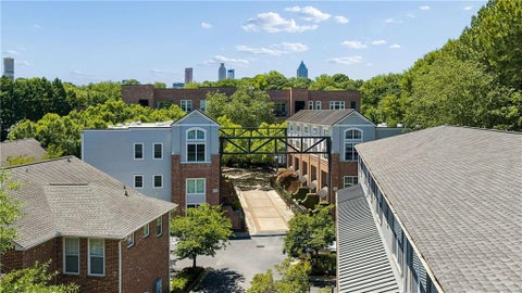 Condo For Sale - 600 Brickworks Circle #6109<br/> Fulton County, Atlanta, GA 30307