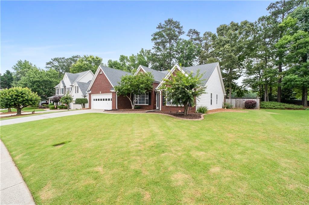 192 SANDHURST Court
