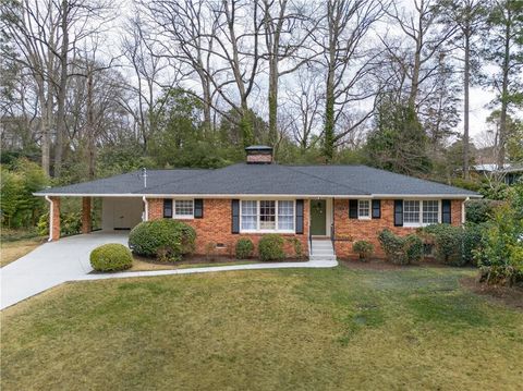 Photo of 685 N Superior Avenue, Decatur, GA 30033 (MLS # 7752908)