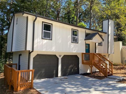 Homes For Sale - 1413 Silver Lake Drive<br/> Norcross, GA 30093