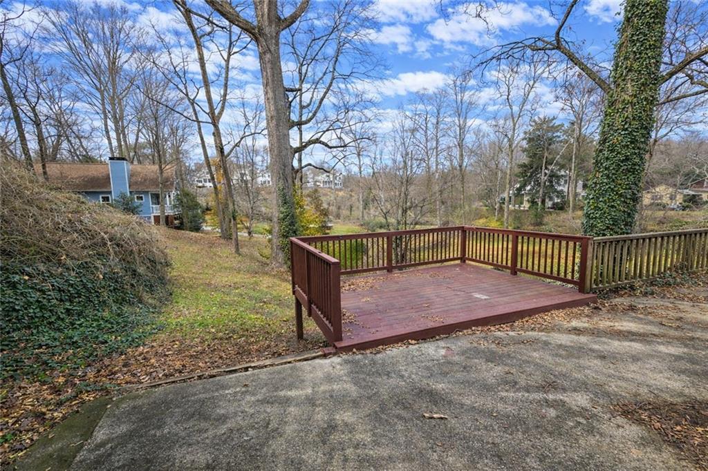 2170 Memorial Drive SE