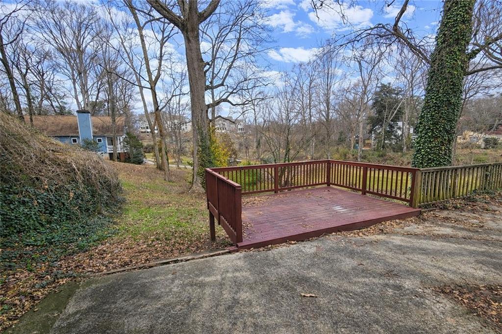 2170 Memorial Drive SE