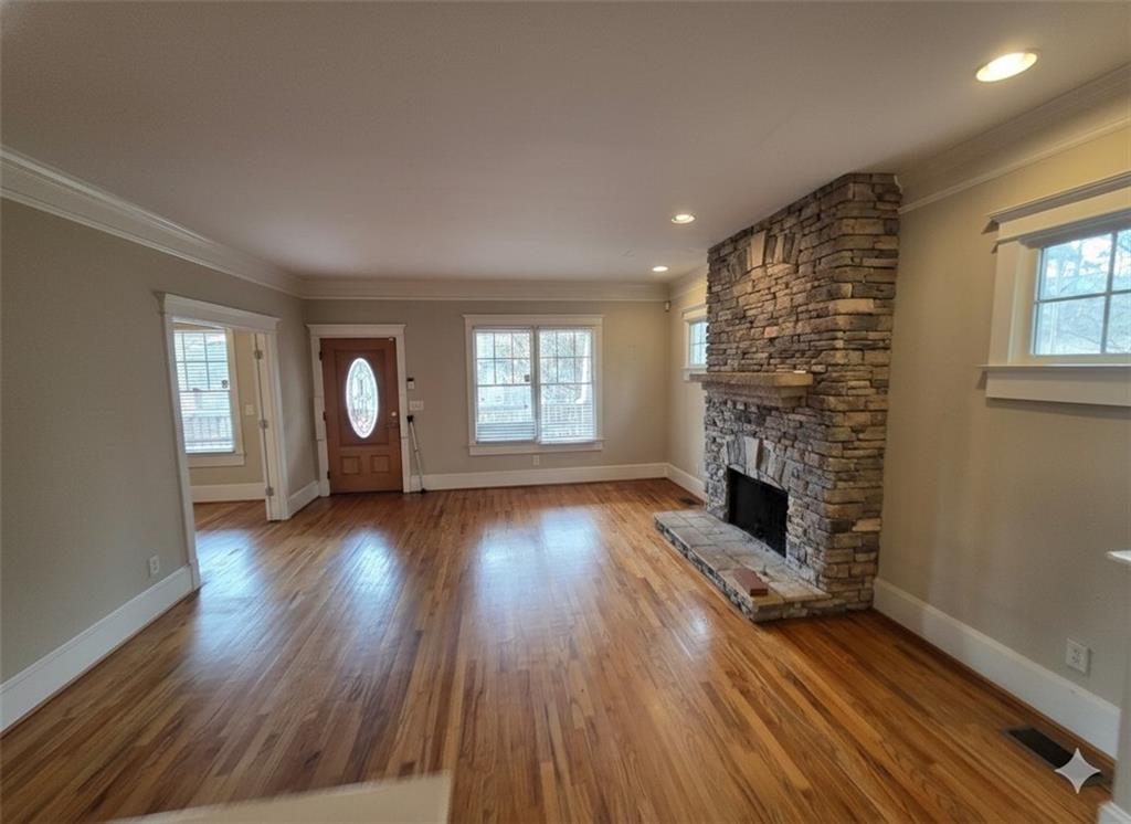 2170 Memorial Drive SE