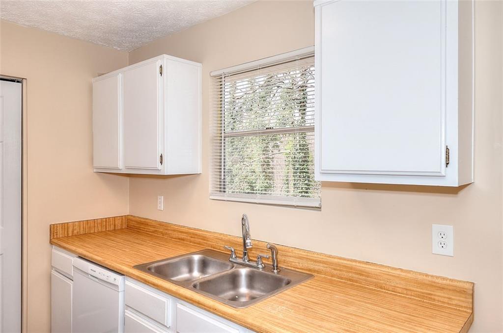 653 Inland Way, Lilburn, Georgia image 30