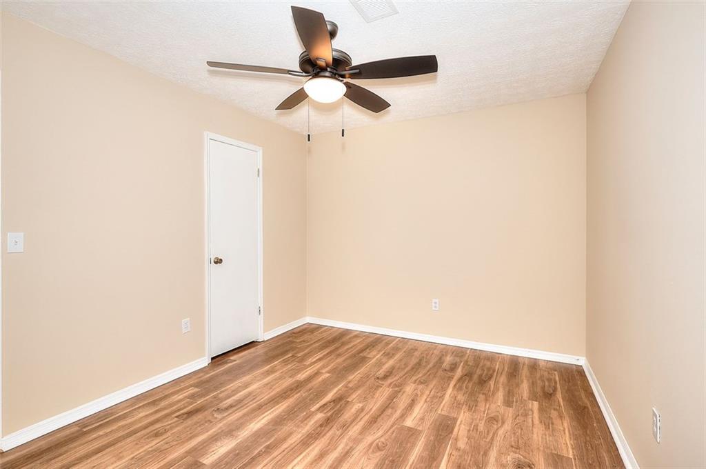 653 Inland Way, Lilburn, Georgia image 2