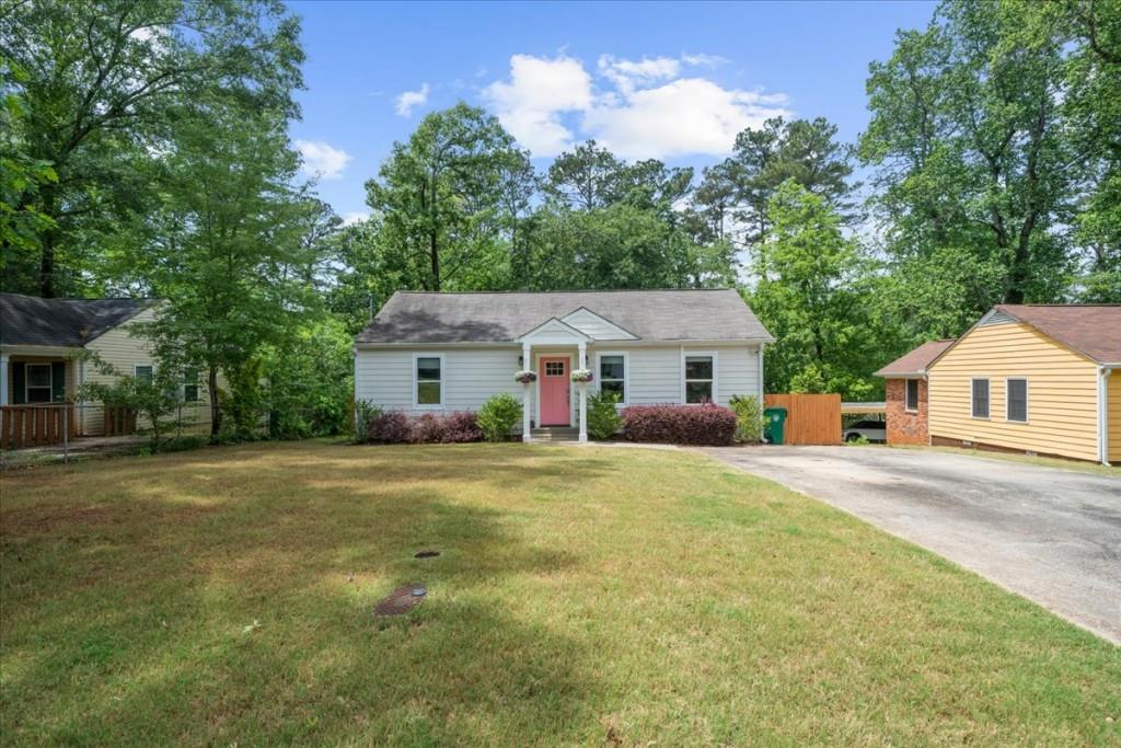 1975 Mcafee Place