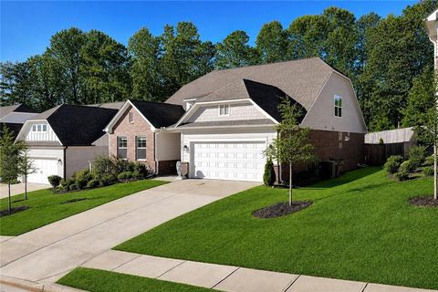 Homes For Sale - 6968 Manchester Drive<br/> Flowery Branch, GA 30542