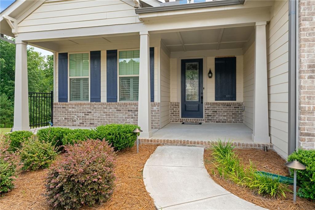 272 Silver Court