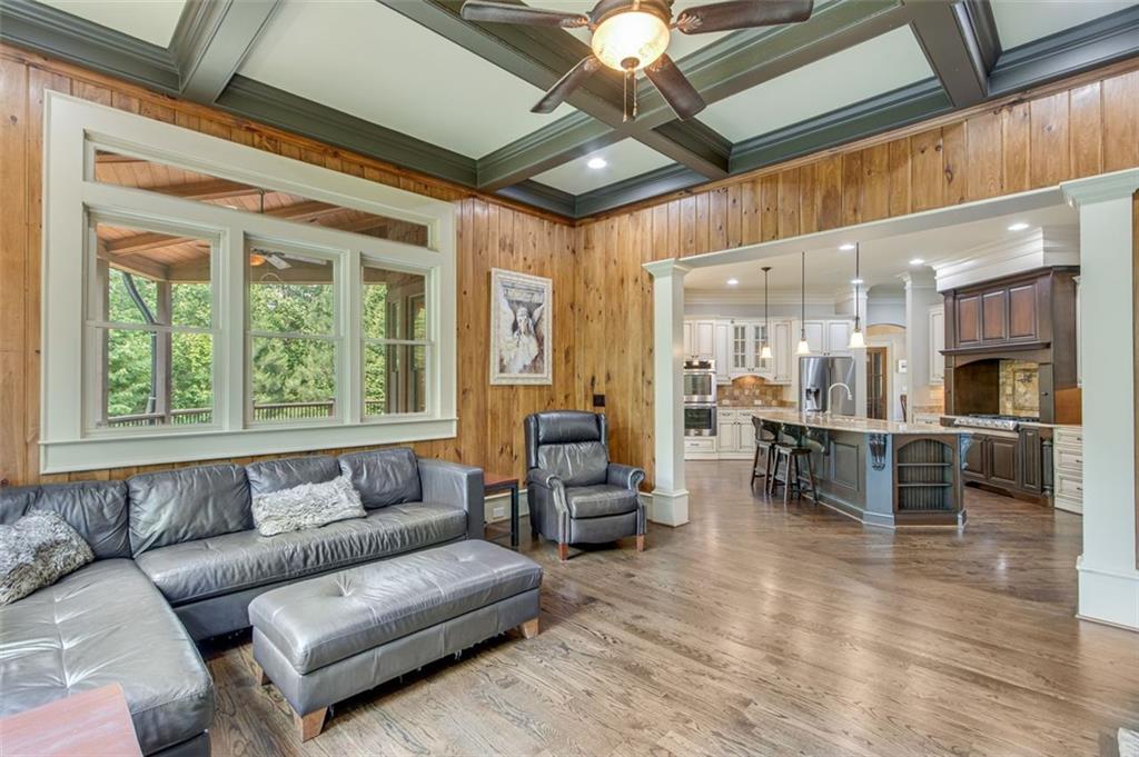 5623 Brendlynn Drive, Suwanee, Georgia image 31