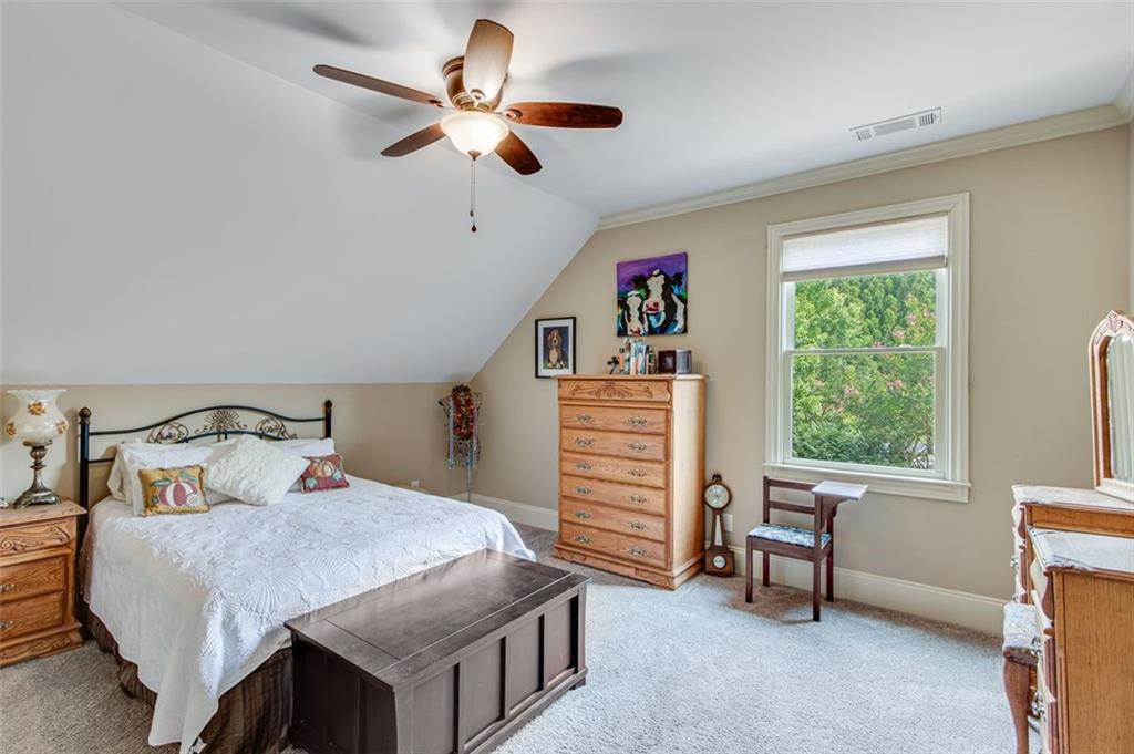 5623 Brendlynn Drive, Suwanee, Georgia image 44