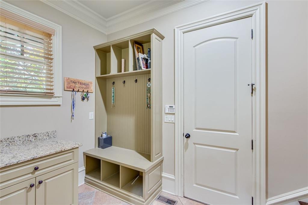 5623 Brendlynn Drive, Suwanee, Georgia image 42