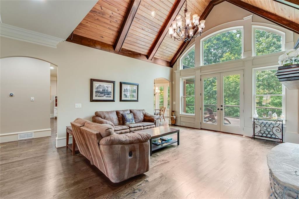 5623 Brendlynn Drive, Suwanee, Georgia image 27