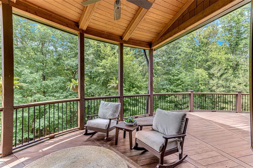 5623 Brendlynn Drive, Suwanee, Georgia image 17