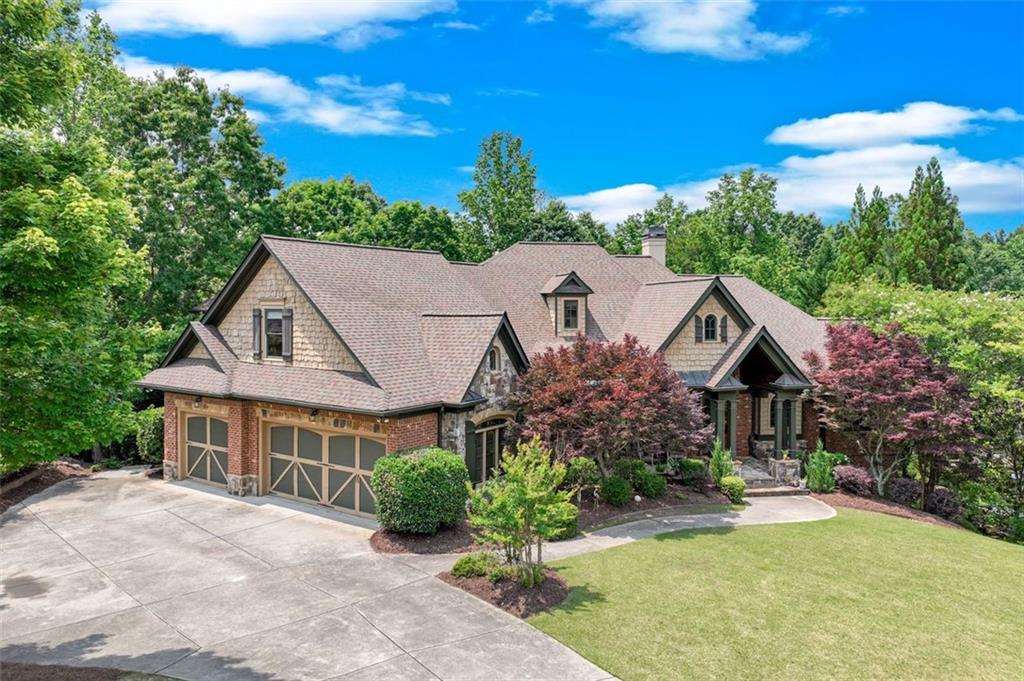 5623 BRENDLYNN Drive