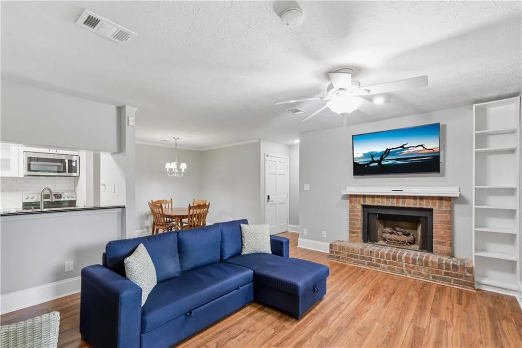 612 Tuxworth Circle