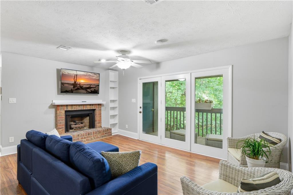 612 Tuxworth Circle