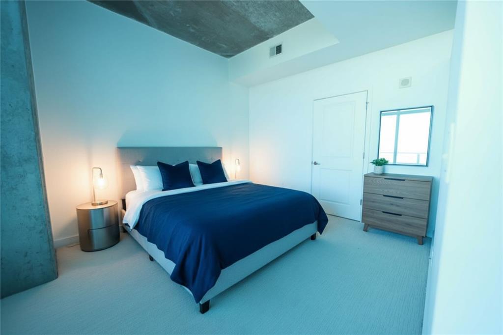 400 W Peachtree Street NW 1702