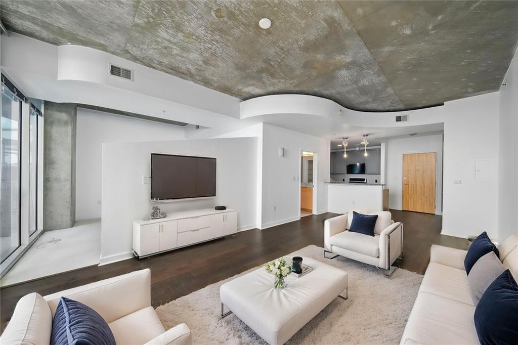 400 W Peachtree Street NW 1702