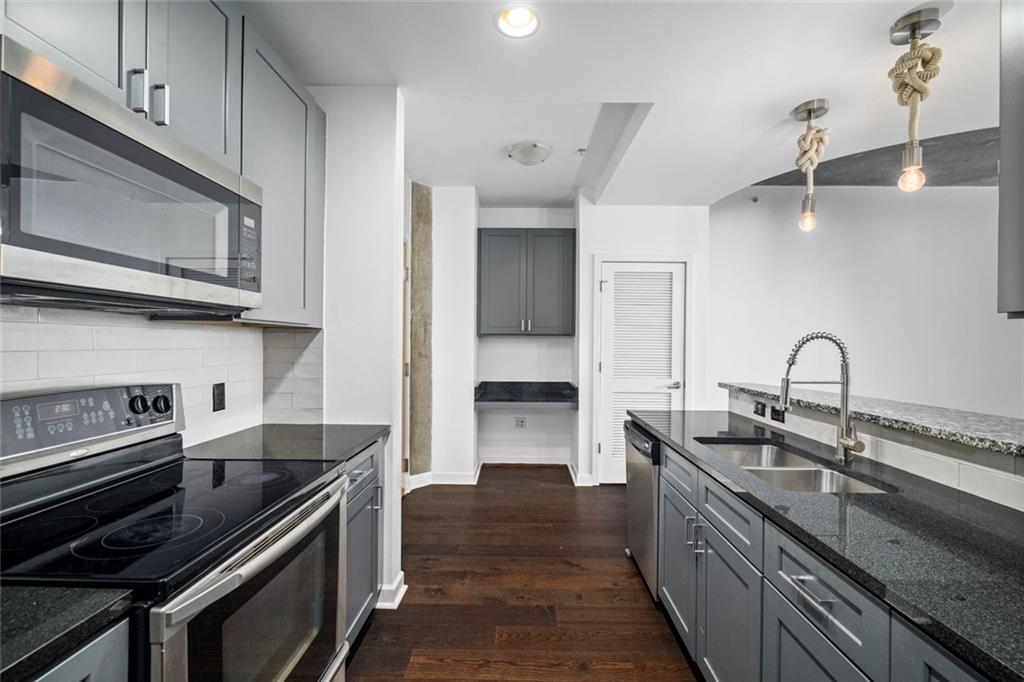 400 W Peachtree Street NW 1702