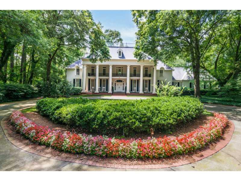 Welcome to Rivermist! Private 1.8 ac estate on slight rise overlooking the Chattahoochee w/a front row view to all the waterfowl activity. Louisiana Lowland style home w/foyer & river room boasting 22 ft ceilings,library,large eat-in kitchen & dining rm,living rm,bonus rm,office, garden room, total of 5 bdrms(mast on main & up),6.5 baths, pool&tennis. River views from all rooms. All hardscape grandfathered in. No flood ins req. With today's building restrictions no one could build like this. Property is Complete Package: Architecture, Size, History, Setting & Location.