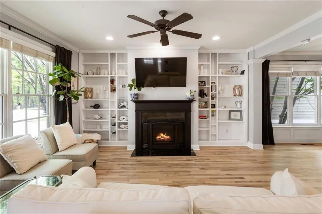 Atlanta, Georgia 30318, United States, 3 Bedrooms Bedrooms, ,3 BathroomsBathrooms,Residential,Active,159915