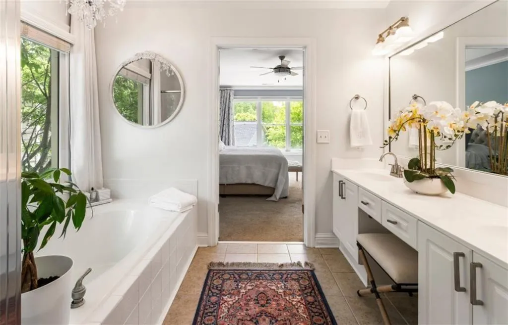 Atlanta, Georgia 30318, United States, 3 Bedrooms Bedrooms, ,3 BathroomsBathrooms,Residential,Active,159915