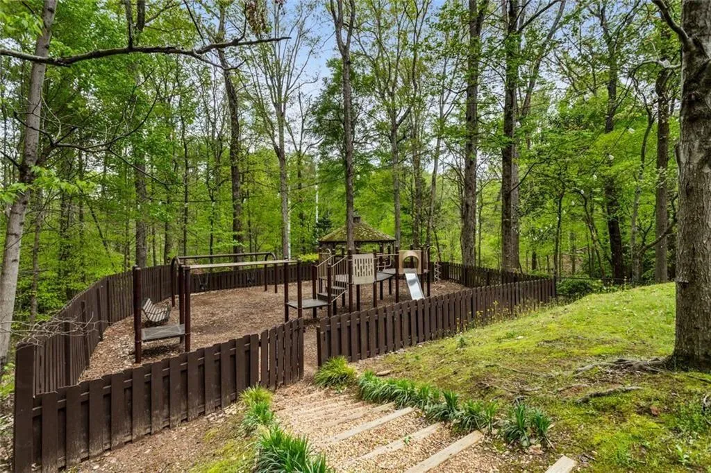 Atlanta, Georgia 30318, United States, 3 Bedrooms Bedrooms, ,3 BathroomsBathrooms,Residential,Active,159915