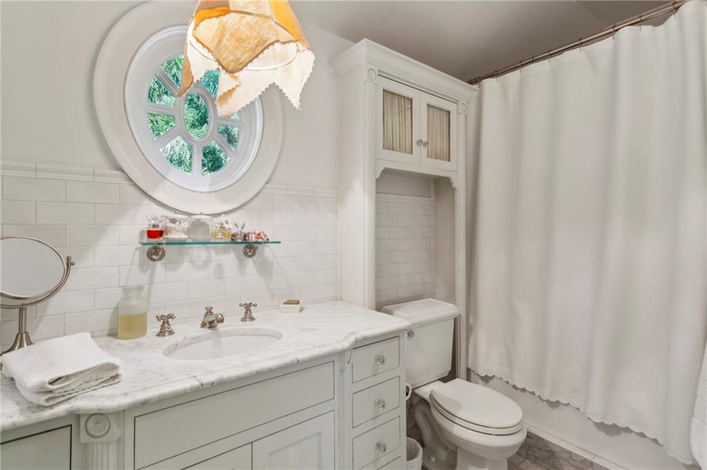 240 Nacoochee Drive, Atlanta, Texas image 31