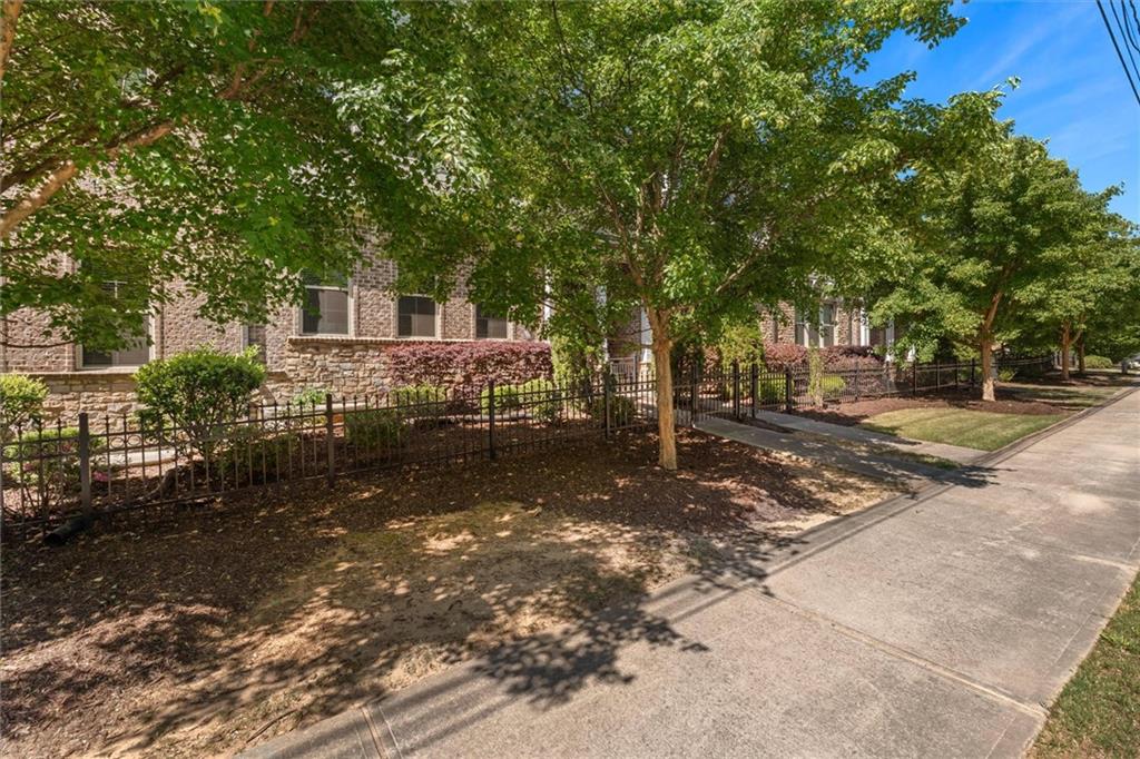 1820 Stephanie Trail