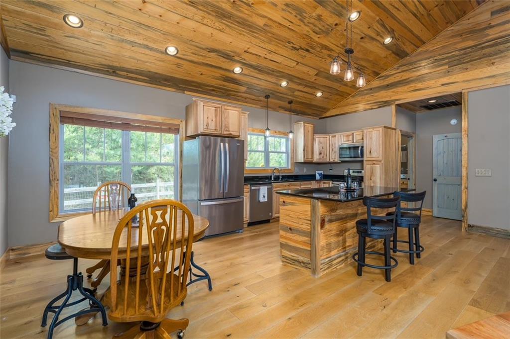 102 Waleska Lane, Ellijay, Georgia image 11