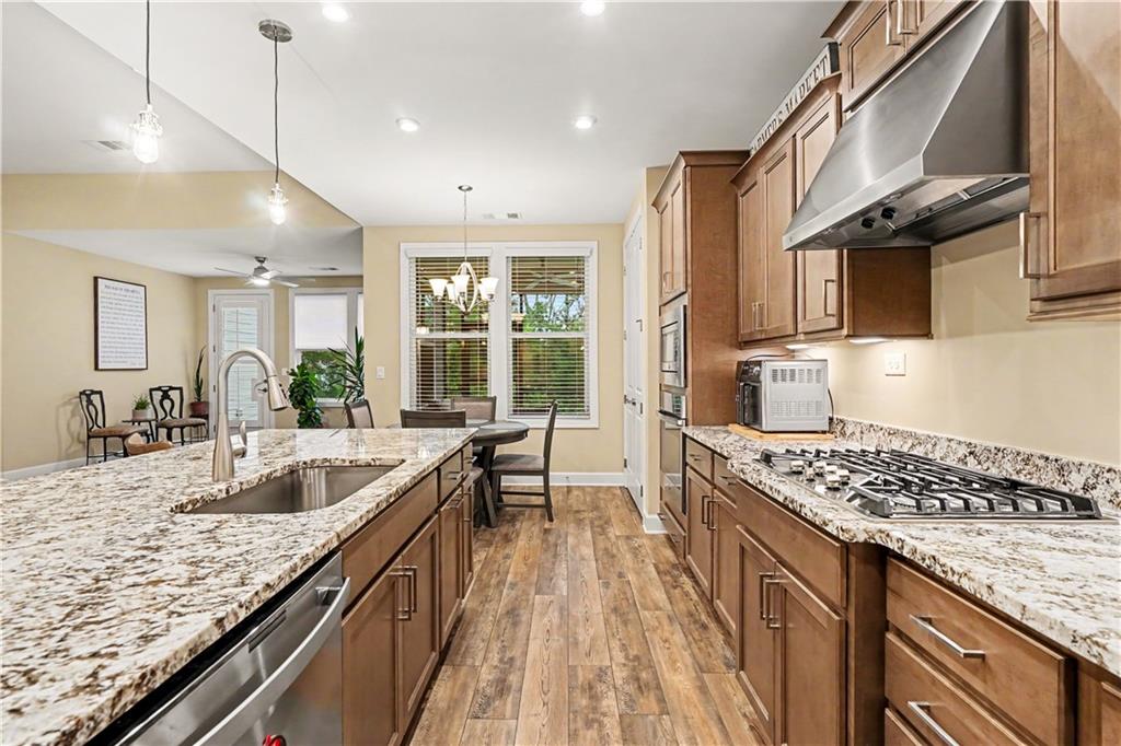 380 Falcon Way