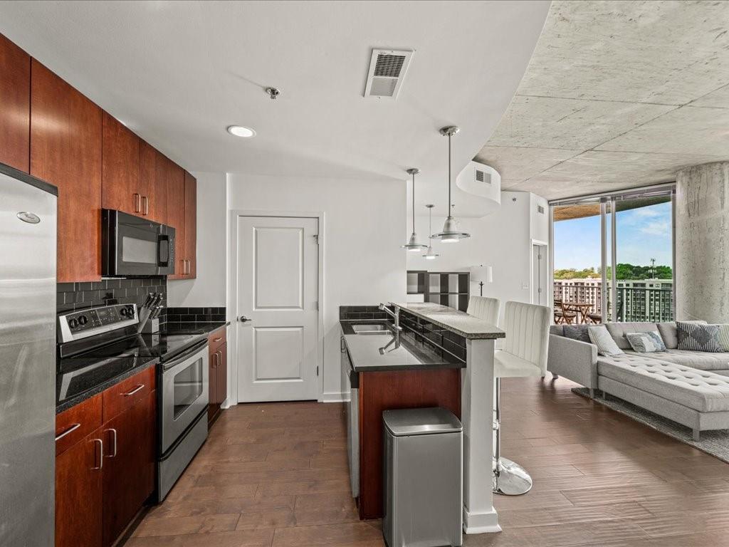 361 17th Street NW 1222