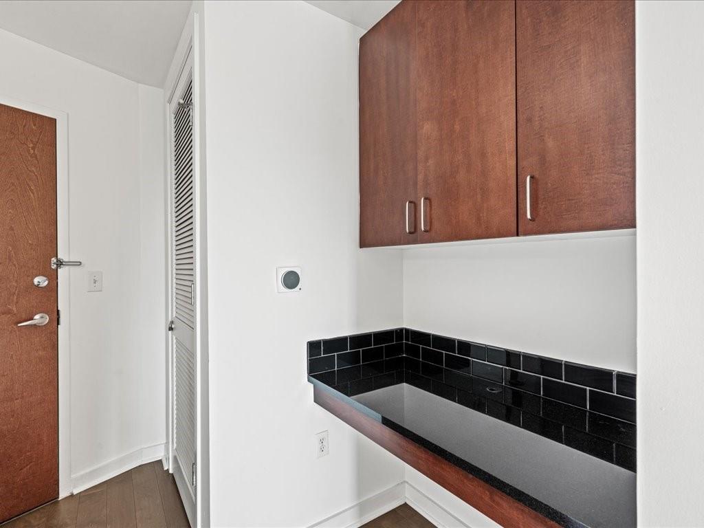 361 17th Street NW 1222