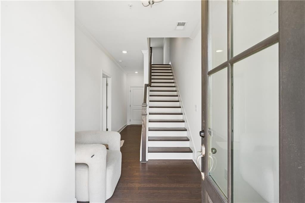 6548 Beacon Drive