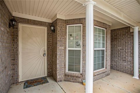 A home in Fairburn