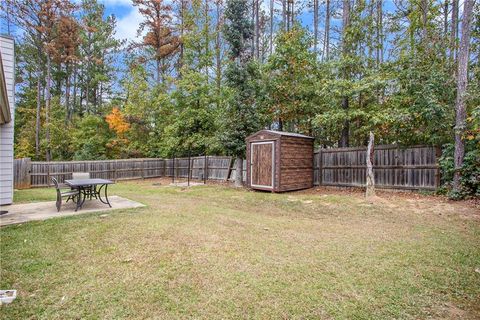 A home in Fairburn