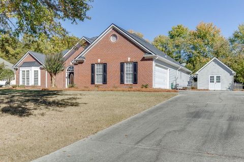 A home in Hoschton