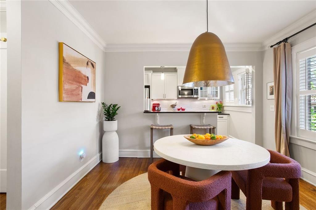 2 Collier Road NW 9
