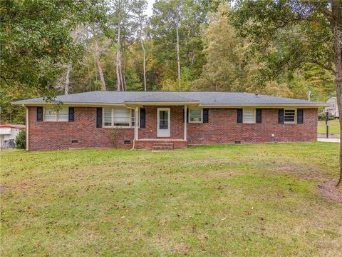 413 Blackberry Lane SE Lindale GA 30147