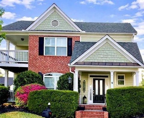 Homes For Sale - 3365 Tanager Court<br/> Cumming, GA 30041