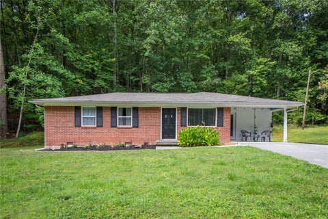 Homes For Sale - 42 Carpenter Lane<br/> Dahlonega, GA 30533