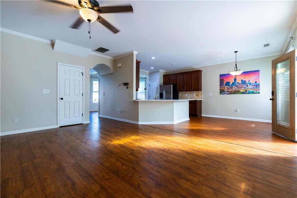 4960 Racquet Court